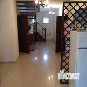 Дом 200м², 2-этажный, посуточно,