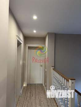 Дом 270м², 2-этажный, участок 6 сот.