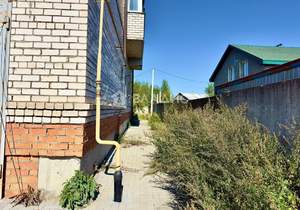 Дом 1300м², 3-этажный, участок 14 сот.