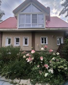 Дом 93м², 2-этажный, участок 7 сот.