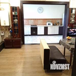 Дом 220м², 2-этажный, участок 7 сот.