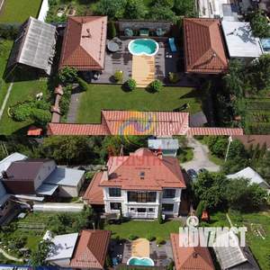 Дом 547м², 3-этажный, участок 7 сот.