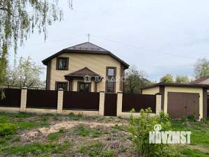 Дом 201м², 2-этажный, участок 9 сот.