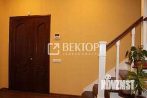 Дом 150м², 2-этажный, участок 6 сот.