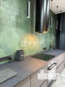 Таунхаус 300м², 3-этажный, участок 1 сот.