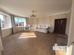 Коттедж 194м², 2-этажный, участок 7 сот.