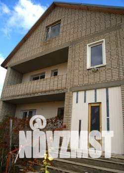 Дом 375м², 3-этажный, участок 17 сот.