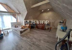 Дом 93м², 2-этажный, участок 7 сот.