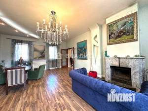 Дом 400м², 2-этажный, участок 10 сот.