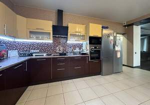 Дом 311м², 2-этажный, участок 7 сот.