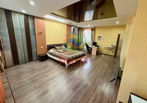 Дом 253м², 2-этажный, участок 4 сот.