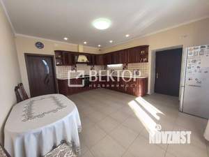 Коттедж 194м², 2-этажный, участок 7 сот.