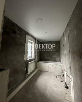 Дом 190м², 3-этажный, участок 4 сот.