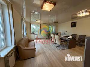 Дом 646м², 4-этажный, участок 6 сот.