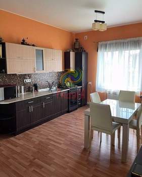 Дом 174м², 2-этажный, участок 5 сот.