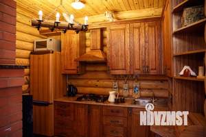 Дом 130м&sup2;, 2-этажный, посуточно, 