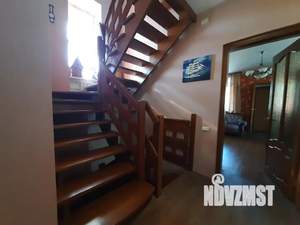 Дом 200м&sup2;, 3-этажный, посуточно, 