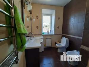 Дом 200м&sup2;, 3-этажный, посуточно, 