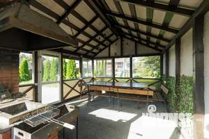 Дом 200м&sup2;, 2-этажный, посуточно, 