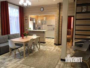 Дом 180м&sup2;, 2-этажный, посуточно, 