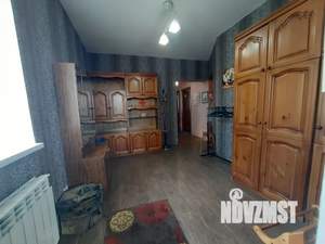 Дом 200м&sup2;, 3-этажный, посуточно, 