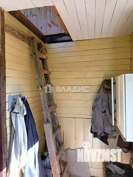 Дом 30м², 2-этажный, участок 6 сот.  