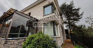 Дом 480м&sup2;, 3-этажный, участок 10 сот.  