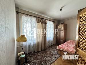 Коттедж 358м², 3-этажный, участок 7 сот.  