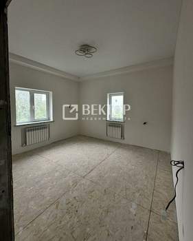 Дом 190м², 3-этажный, участок 4 сот.  