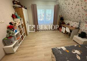 Дом 243м², 2-этажный, участок 8 сот.  