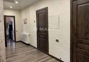 Дом 260м&sup2;, 3-этажный, участок 8 сот.  