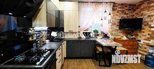 Дом 260м&sup2;, 3-этажный, участок 8 сот.  