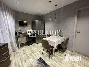 Коттедж 177м², 2-этажный, участок 6 сот.  