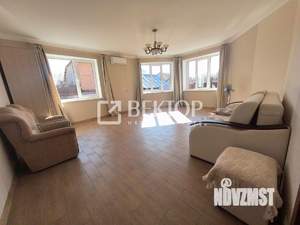 Коттедж 194м², 2-этажный, участок 7 сот.  