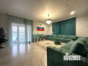 Дом 266м², 2-этажный, участок 6 сот.  