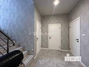 Дом 266м², 2-этажный, участок 6 сот.  