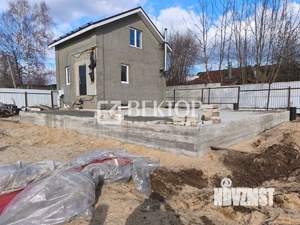 Дом 72м², 2-этажный, участок 6 сот.  