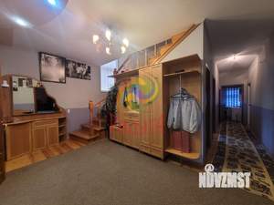 Дом 395м², 2-этажный, участок 9 сот.  