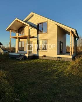 Дом 80м², 2-этажный, участок 10 сот.  