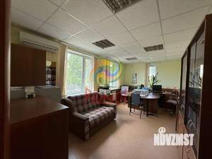 Дом 646м², 4-этажный, участок 6 сот.  