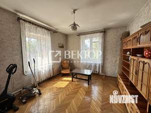 Коттедж 358м², 3-этажный, участок 7 сот.  