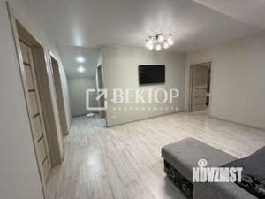 Коттедж 177м², 2-этажный, участок 6 сот.  