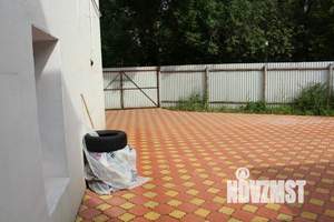 Коттедж 320м², 3-этажный, участок 5 сот.  