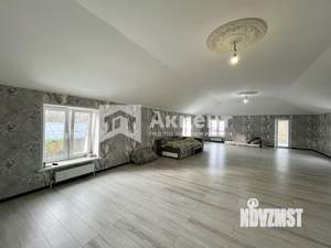 Дом 183м², 2-этажный, участок 9 сот.  