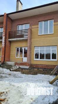 Таунхаус 145м², 2-этажный, участок 1 сот.  