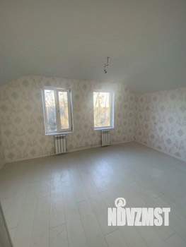 Дом 100м², 2-этажный, участок 8 сот.  