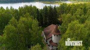 Коттедж 613м², 3-этажный, участок 50 сот.  