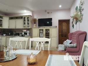 Коттедж 250м², 3-этажный, участок 5 сот.  