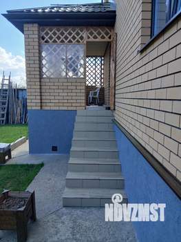 Коттедж 250м², 3-этажный, участок 6 сот.  