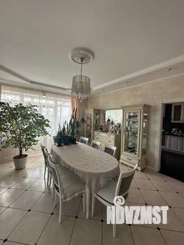 Дом 504м², 4-этажный, участок 12 сот.  